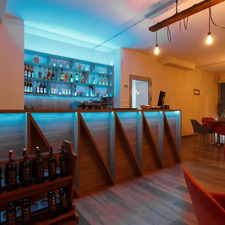 Grand Blue 3* Sarandë