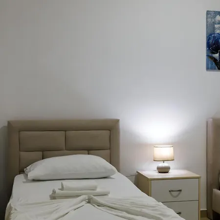 Grand Blue Apartmanhotel *