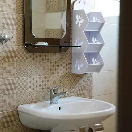 Grand Blue Apartahotel Sarandë