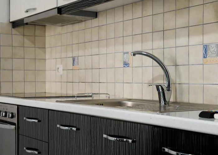 Grand Blue 公寓式酒店 Sarandë