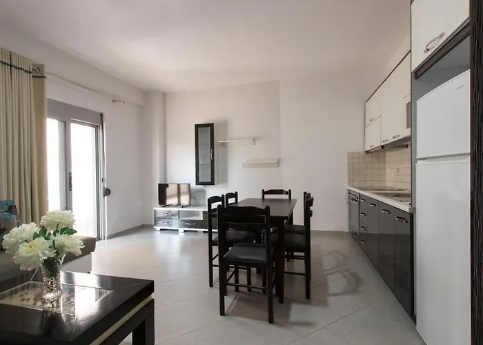 Grand Blue 3* Sarandë